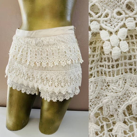 STELLA White Label Ivory FLORAL Tiered LACE SHORTS S - Picture 12 of 12